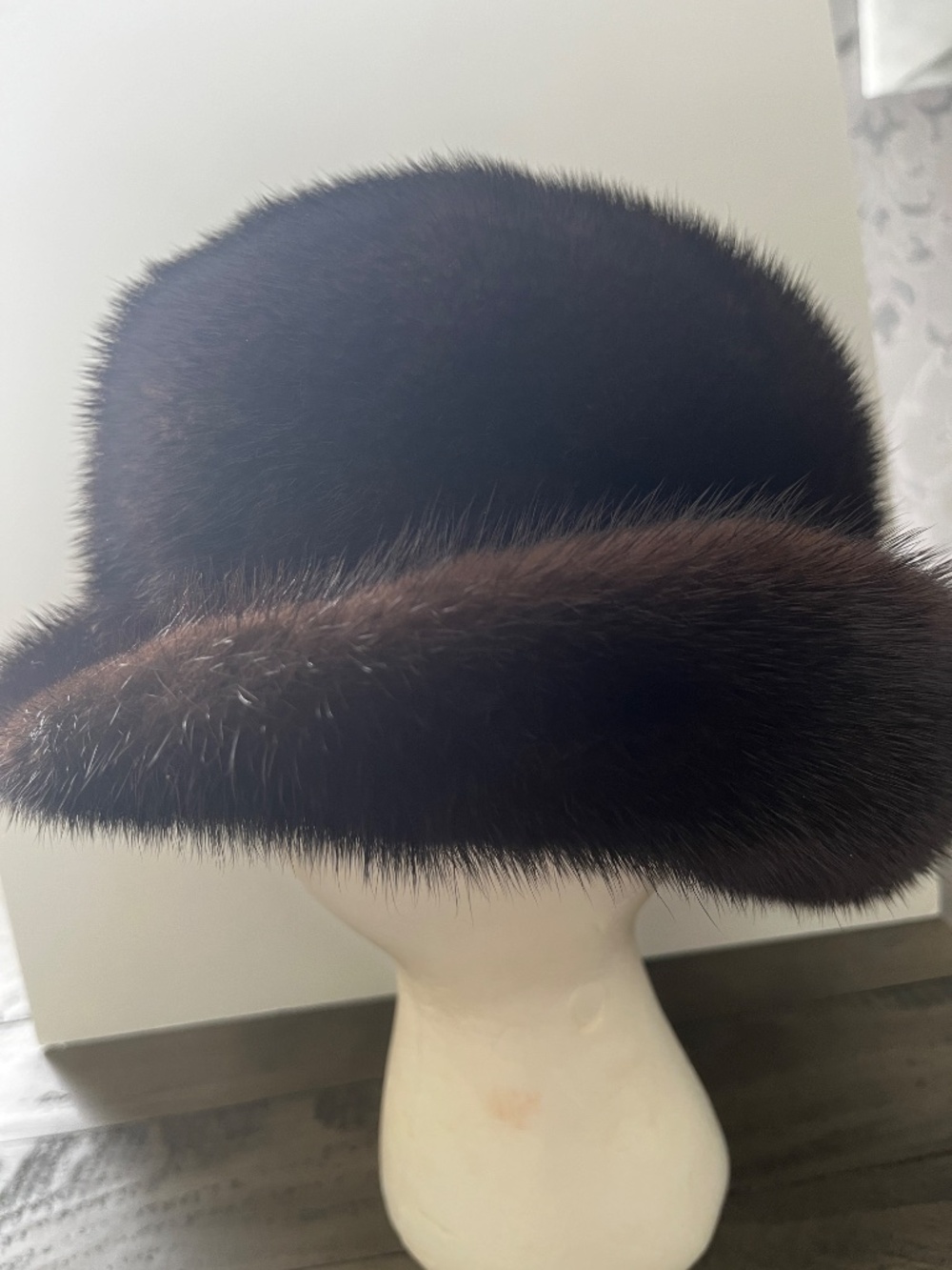 Vintage Grosvenor Canada for Harrods Genuine Dark Brown Mink Fur Hat Cloche Pill - Picture 3 of 5